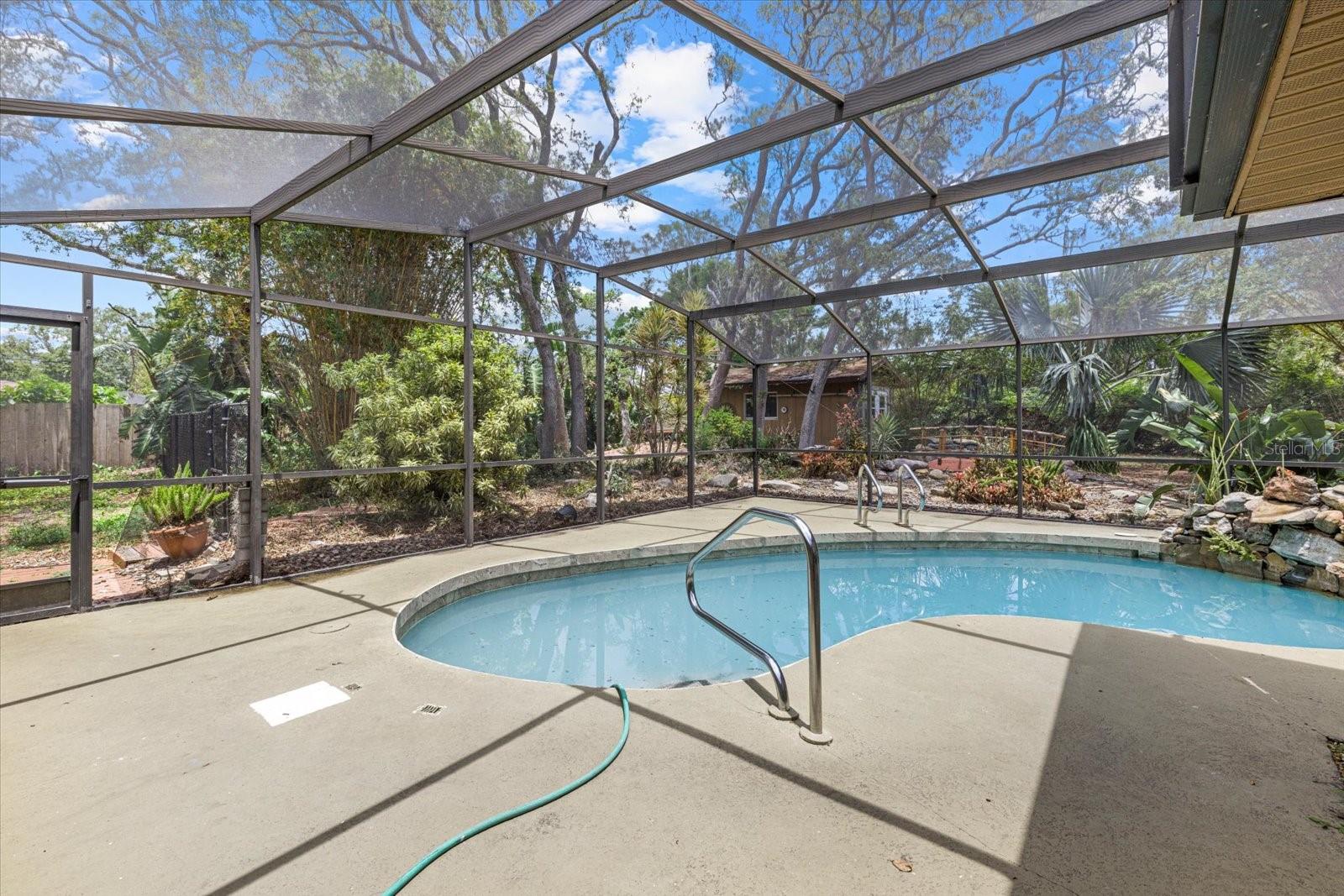 ACREAGE - Residential