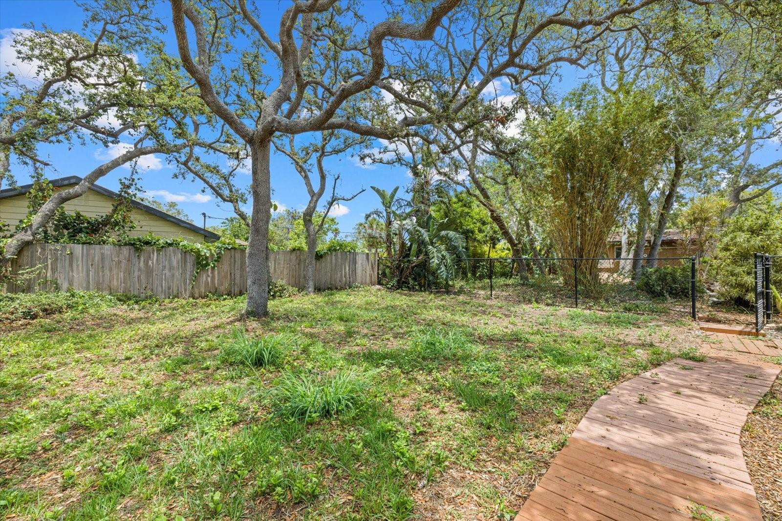 ACREAGE - Residential