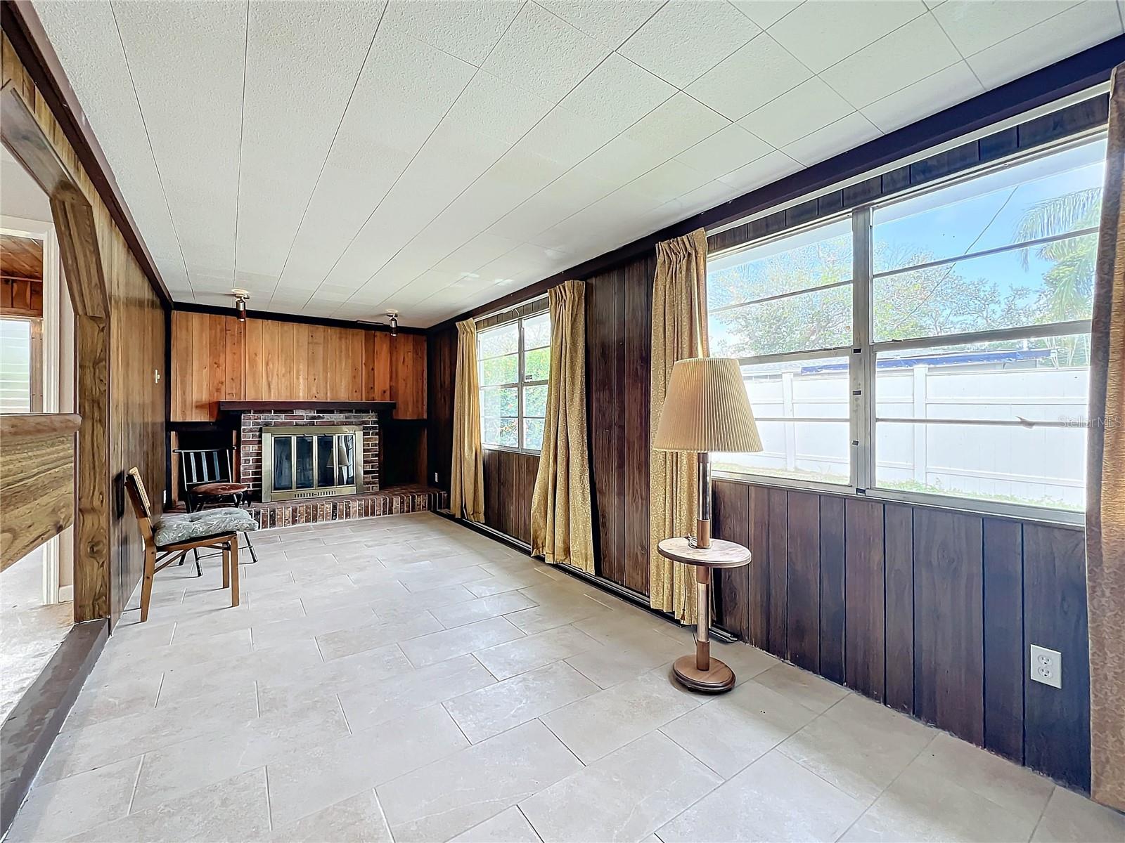PATRICIA MANOR - Residential Lease
