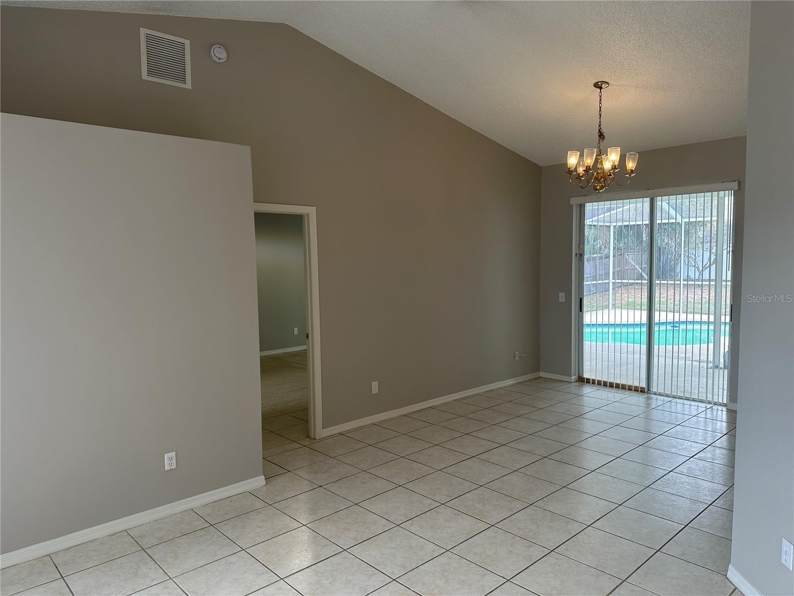 BOYETTE SPGS SEC A UN #2 - Residential Lease