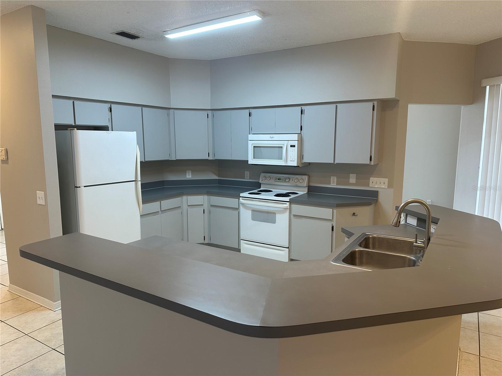 BOYETTE SPGS SEC A UN #2 - Residential Lease