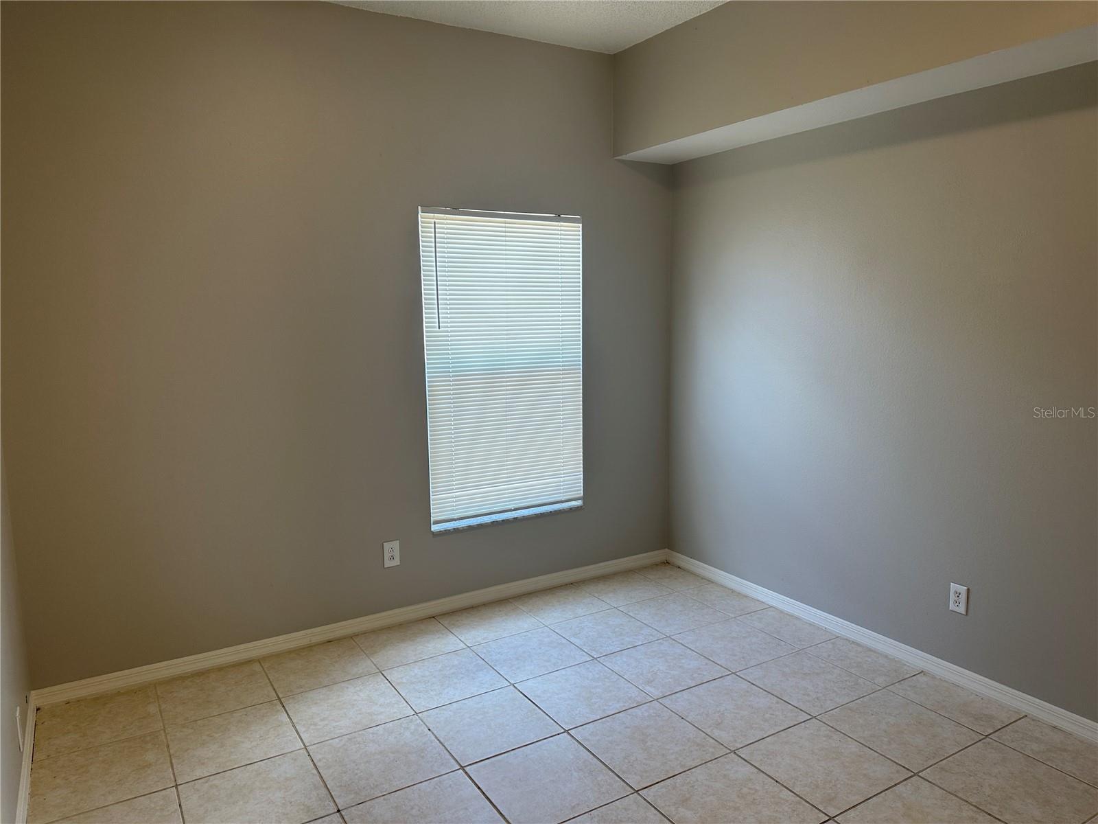 BOYETTE SPGS SEC A UN #2 - Residential Lease