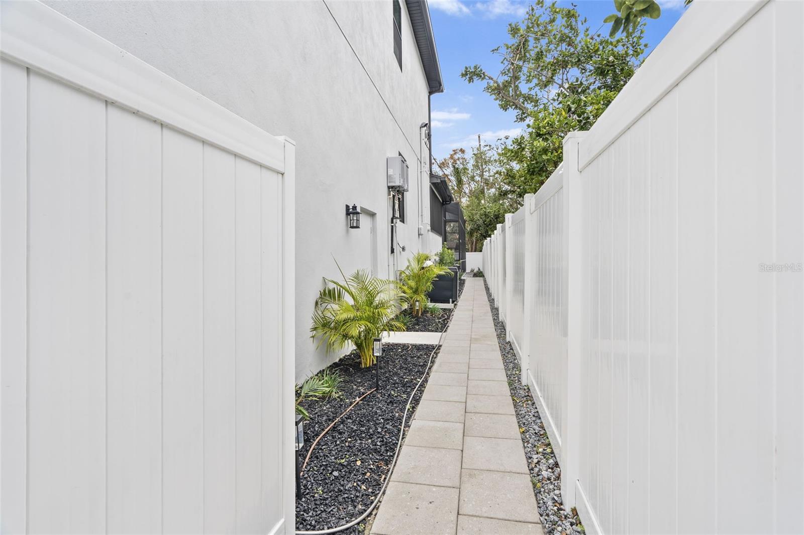 SNELL ISLE BRIGHTWATERS SEC 1 REP - Residential