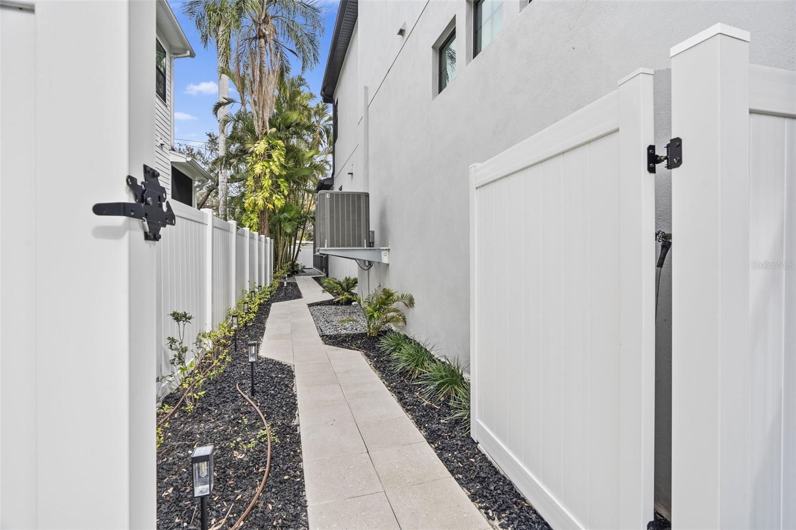 SNELL ISLE BRIGHTWATERS SEC 1 REP - Residential