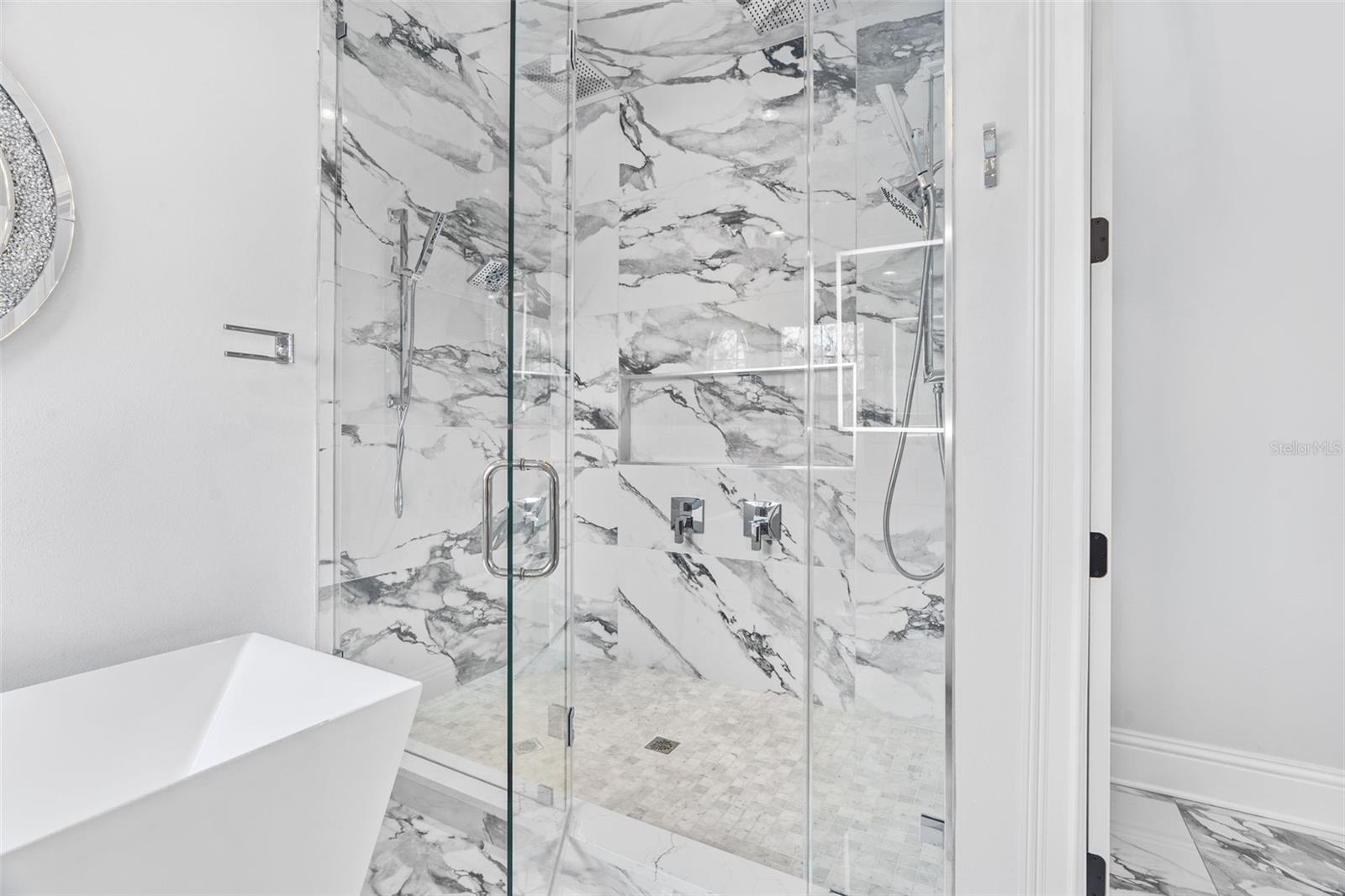 SNELL ISLE BRIGHTWATERS SEC 1 REP - Residential