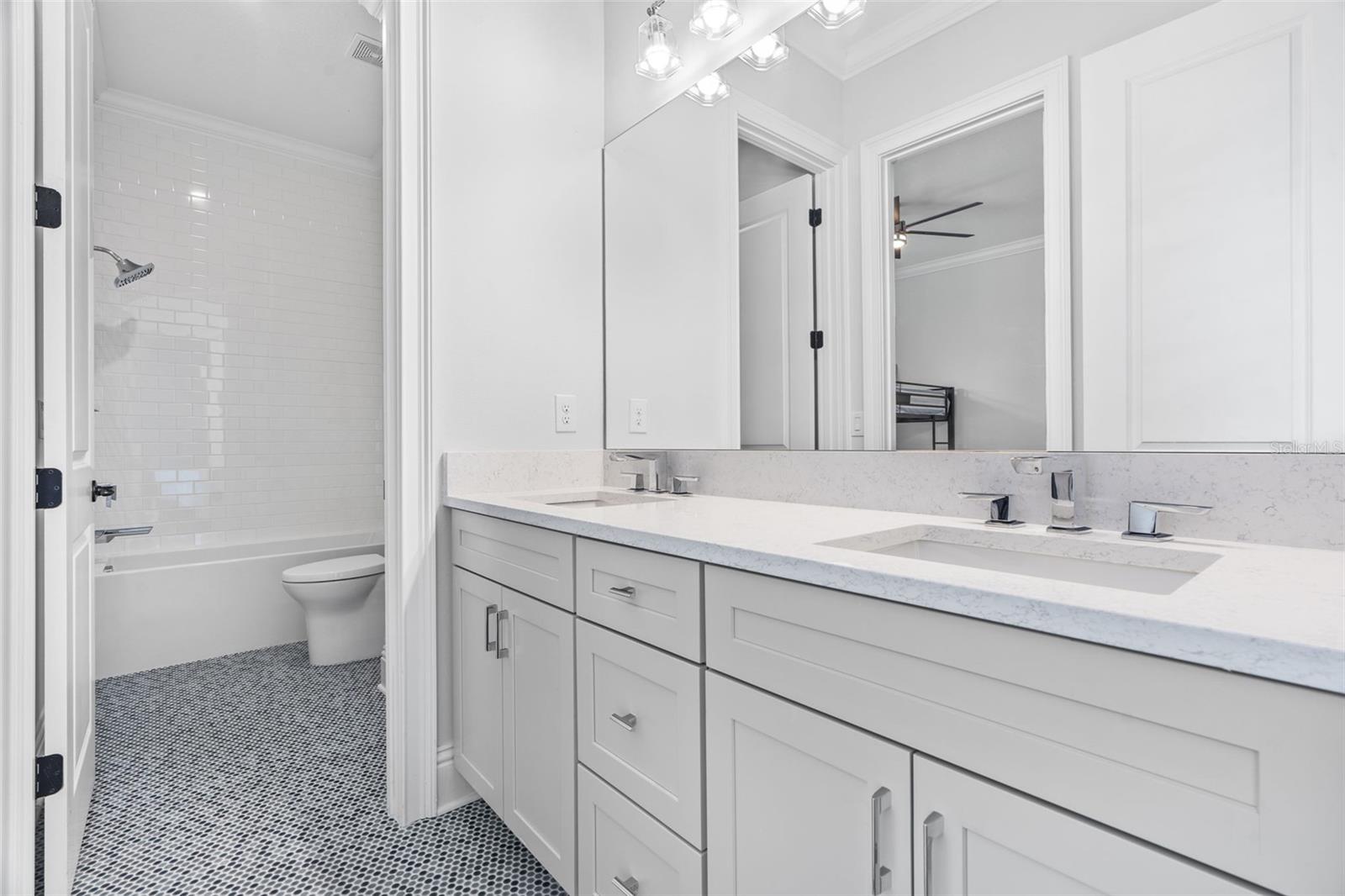 SNELL ISLE BRIGHTWATERS SEC 1 REP - Residential