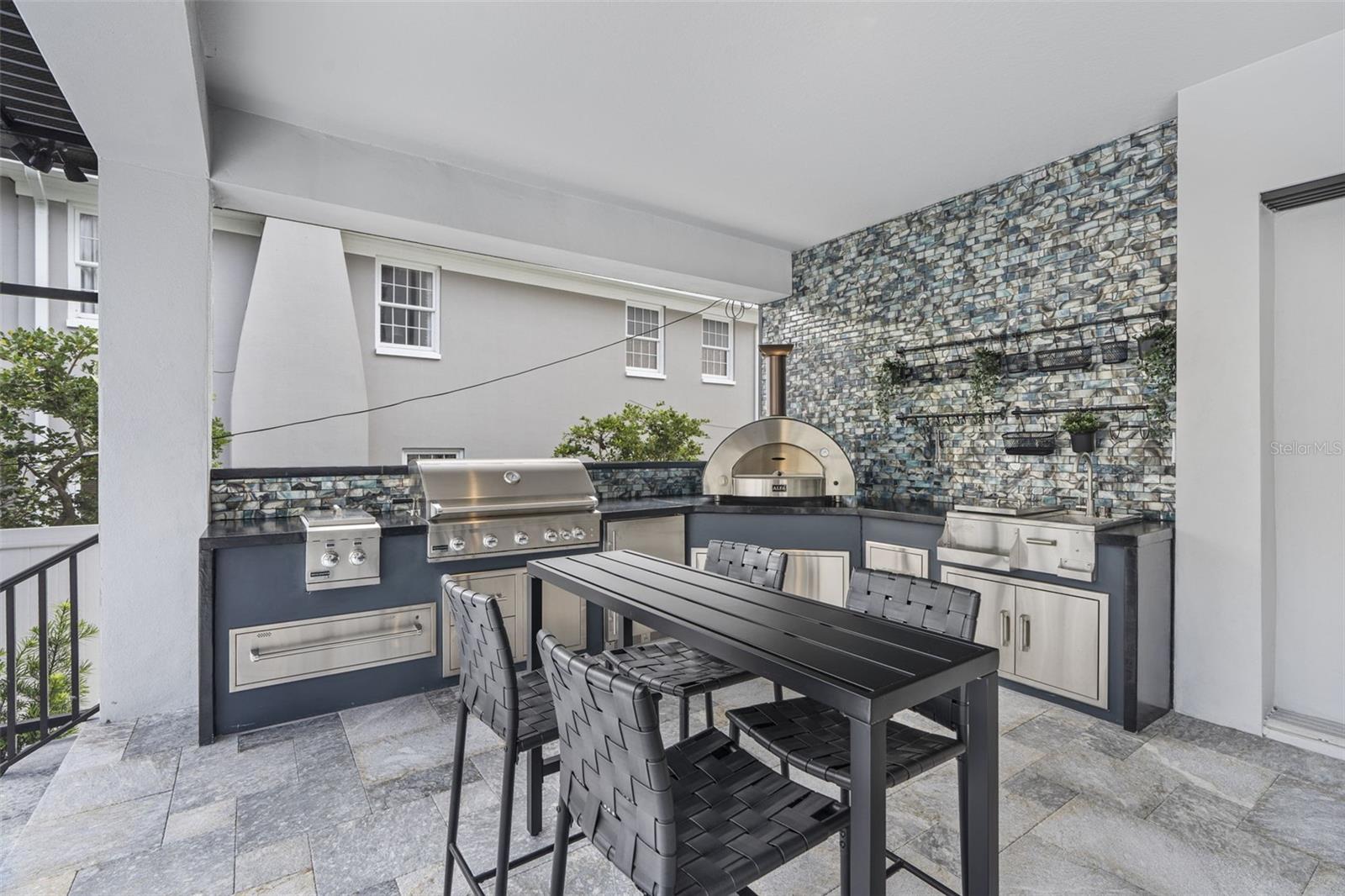 SNELL ISLE BRIGHTWATERS SEC 1 REP - Residential