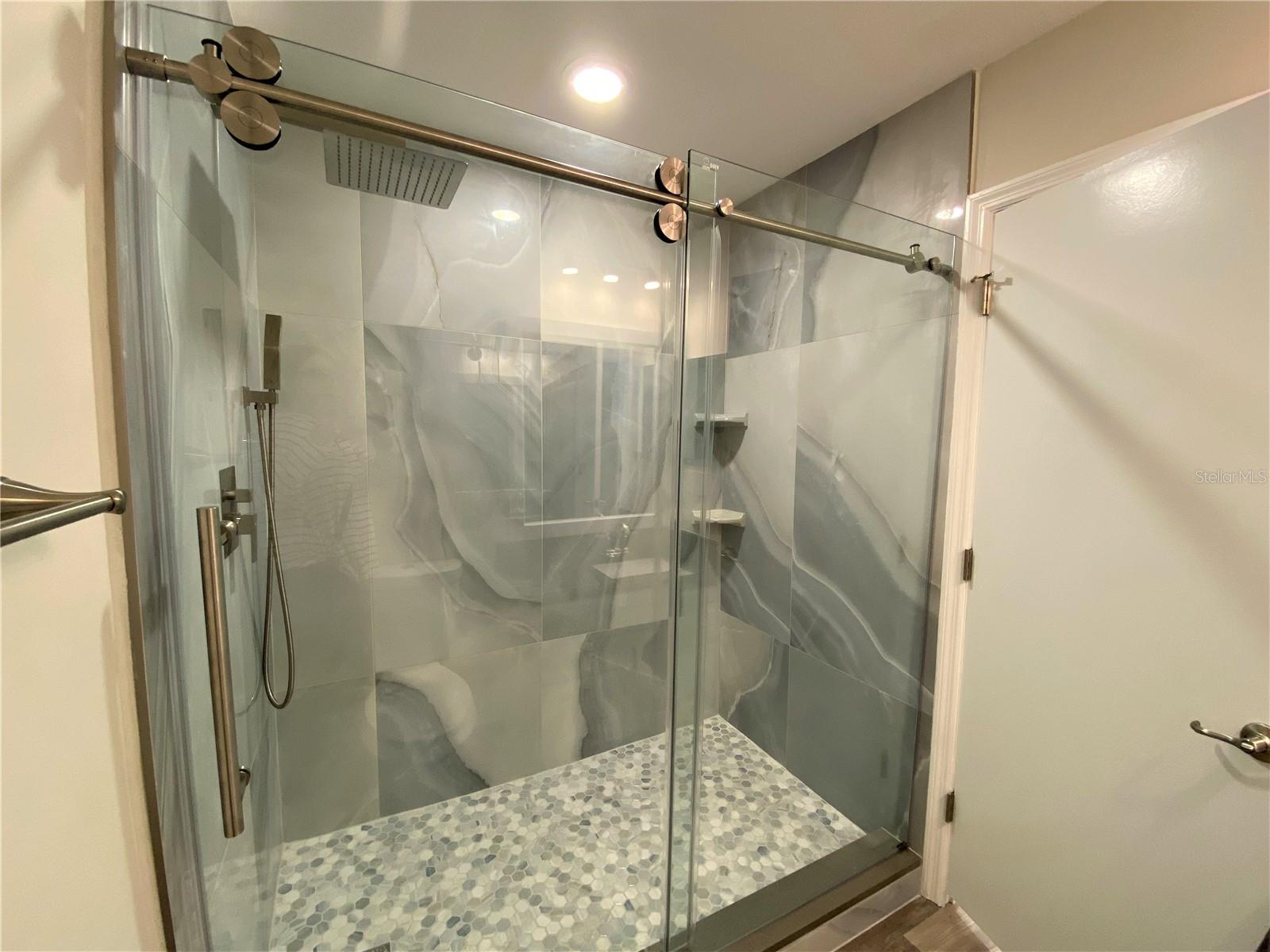 CHANDLERS FORDE - Residential Lease
