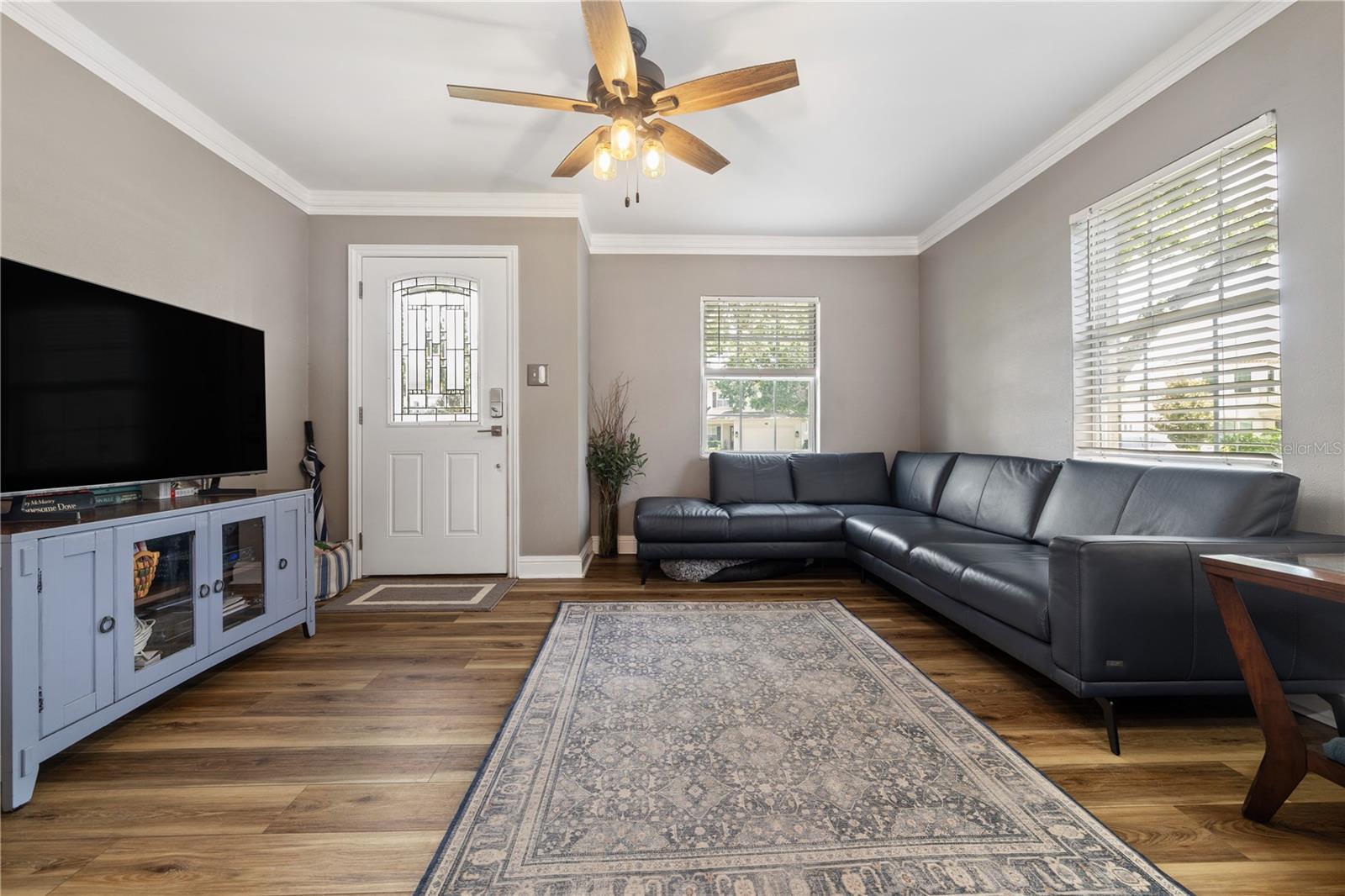 3604 W TAMPA CIRCLE