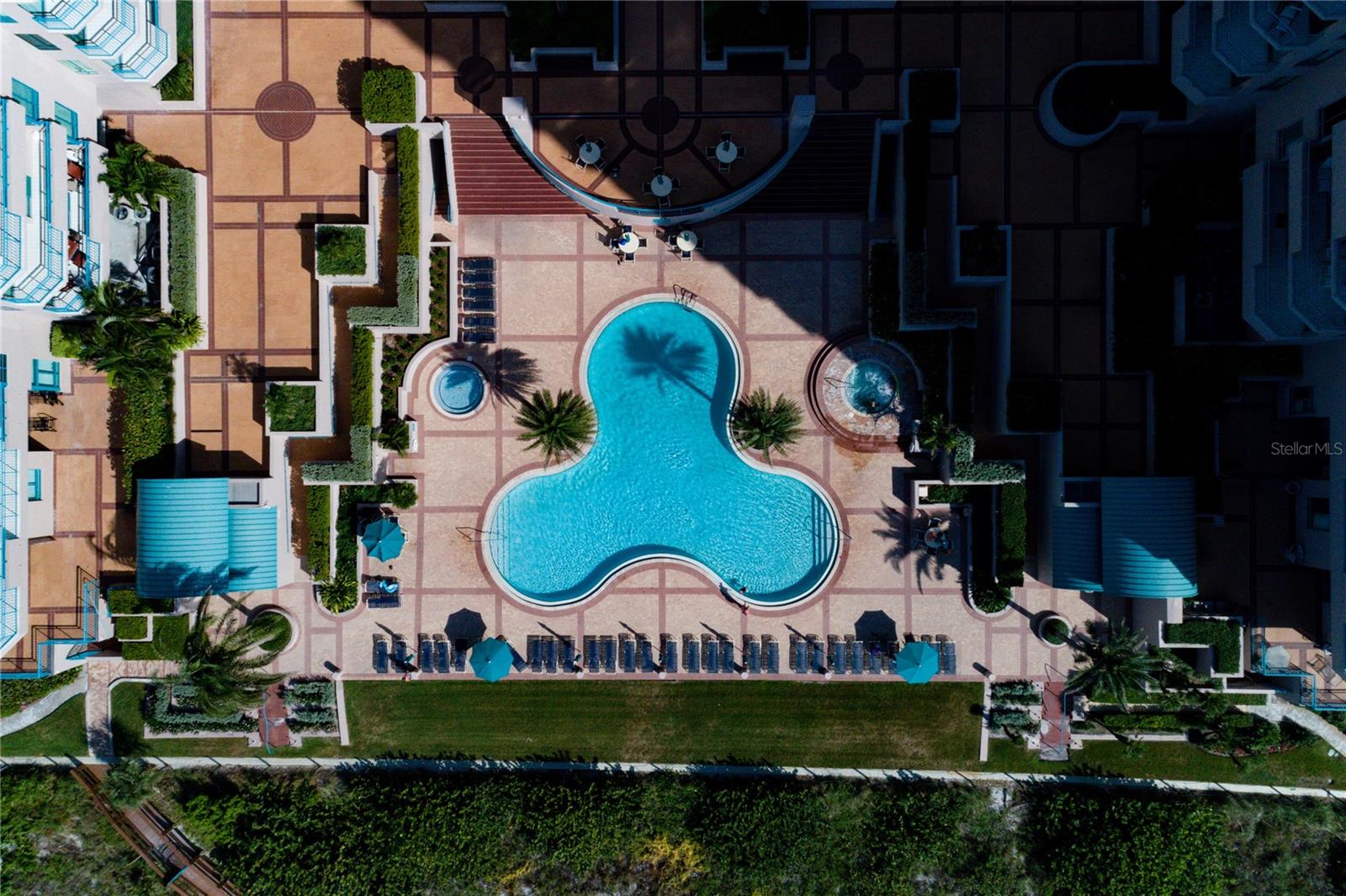 ULTIMAR TWO CONDO - Residential