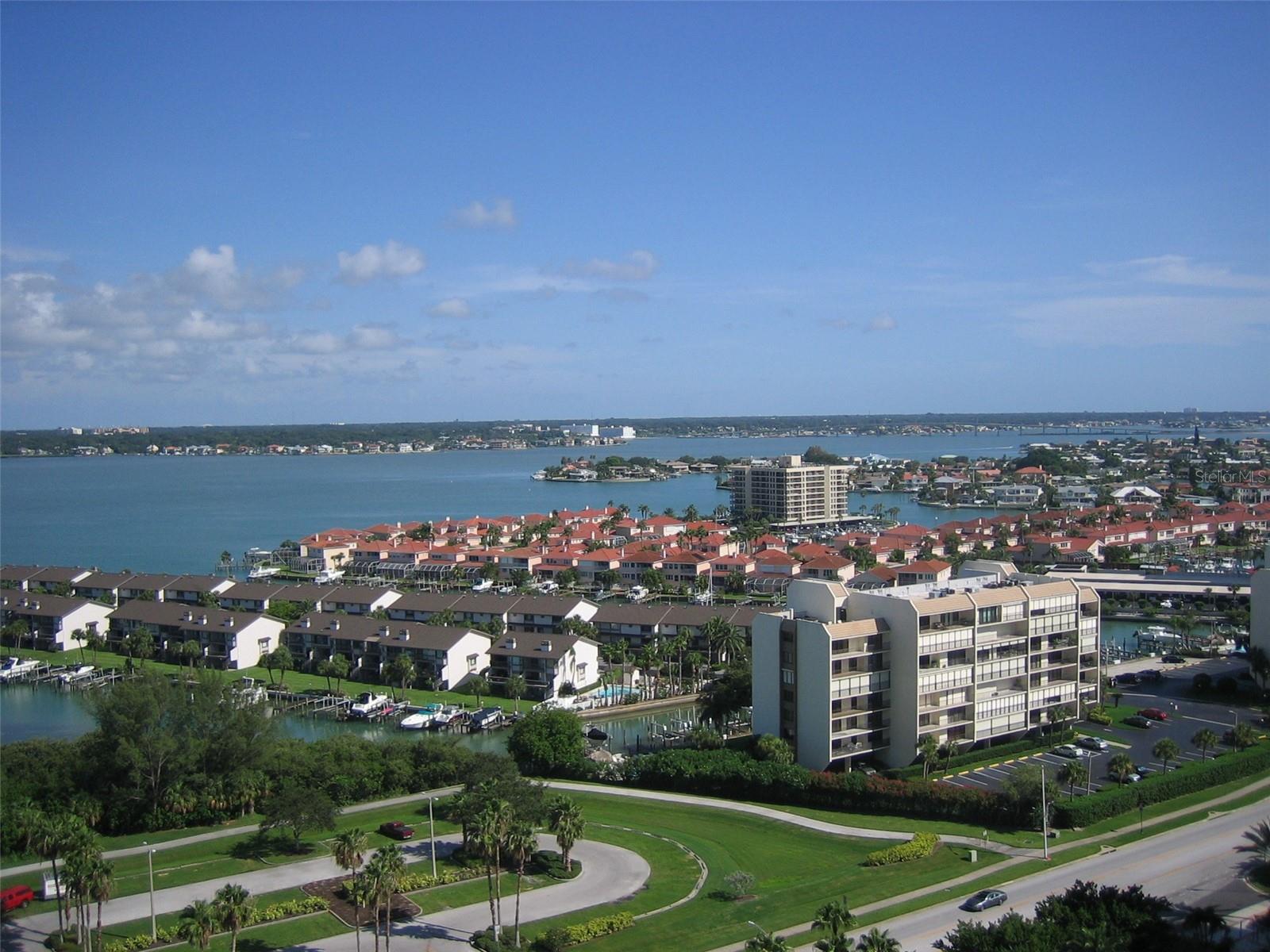 ULTIMAR TWO CONDO - Residential