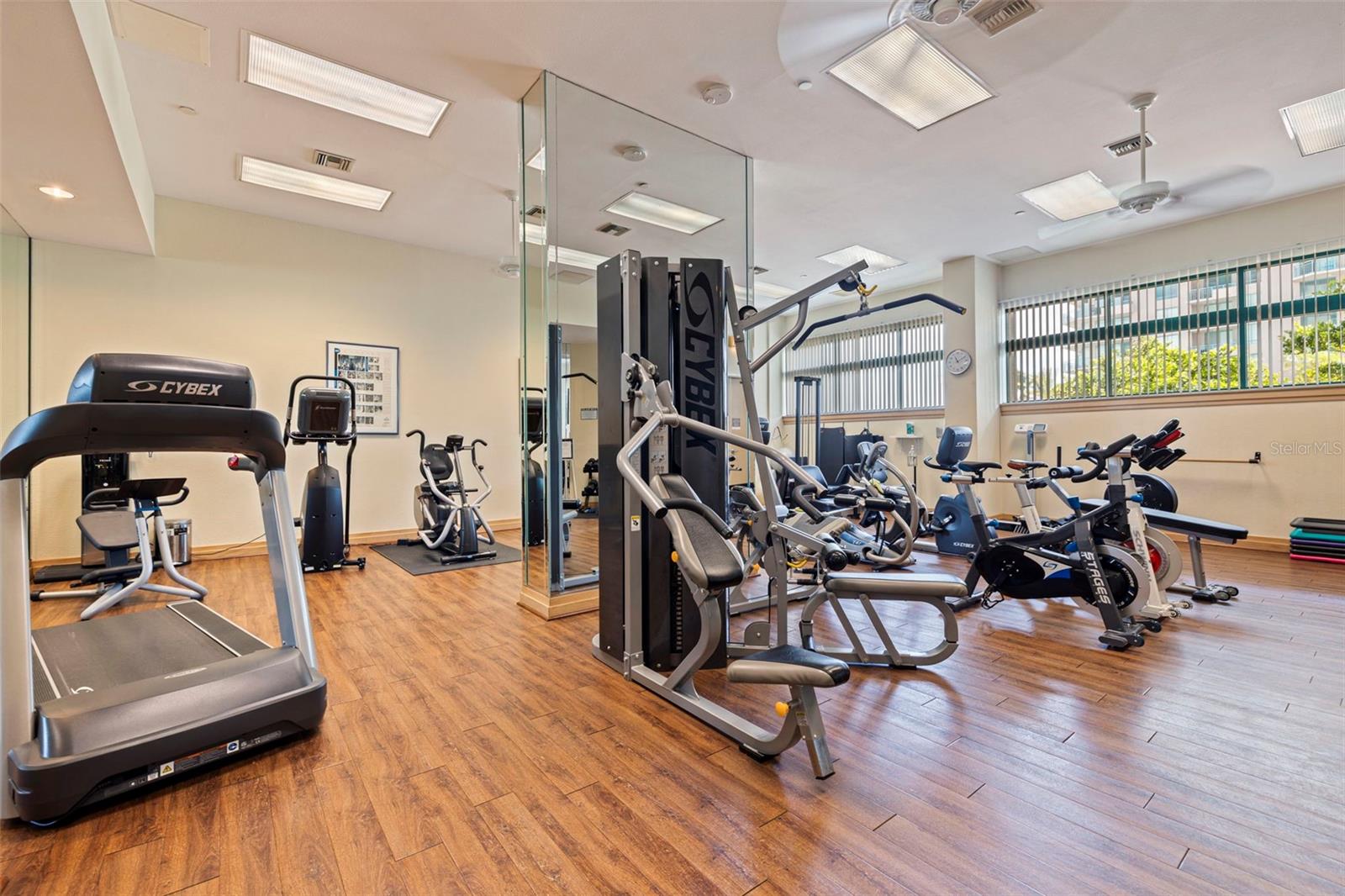 ULTIMAR TWO CONDO - Residential