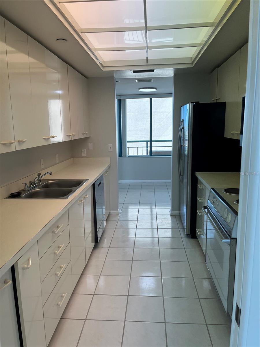 ULTIMAR TWO CONDO - Residential