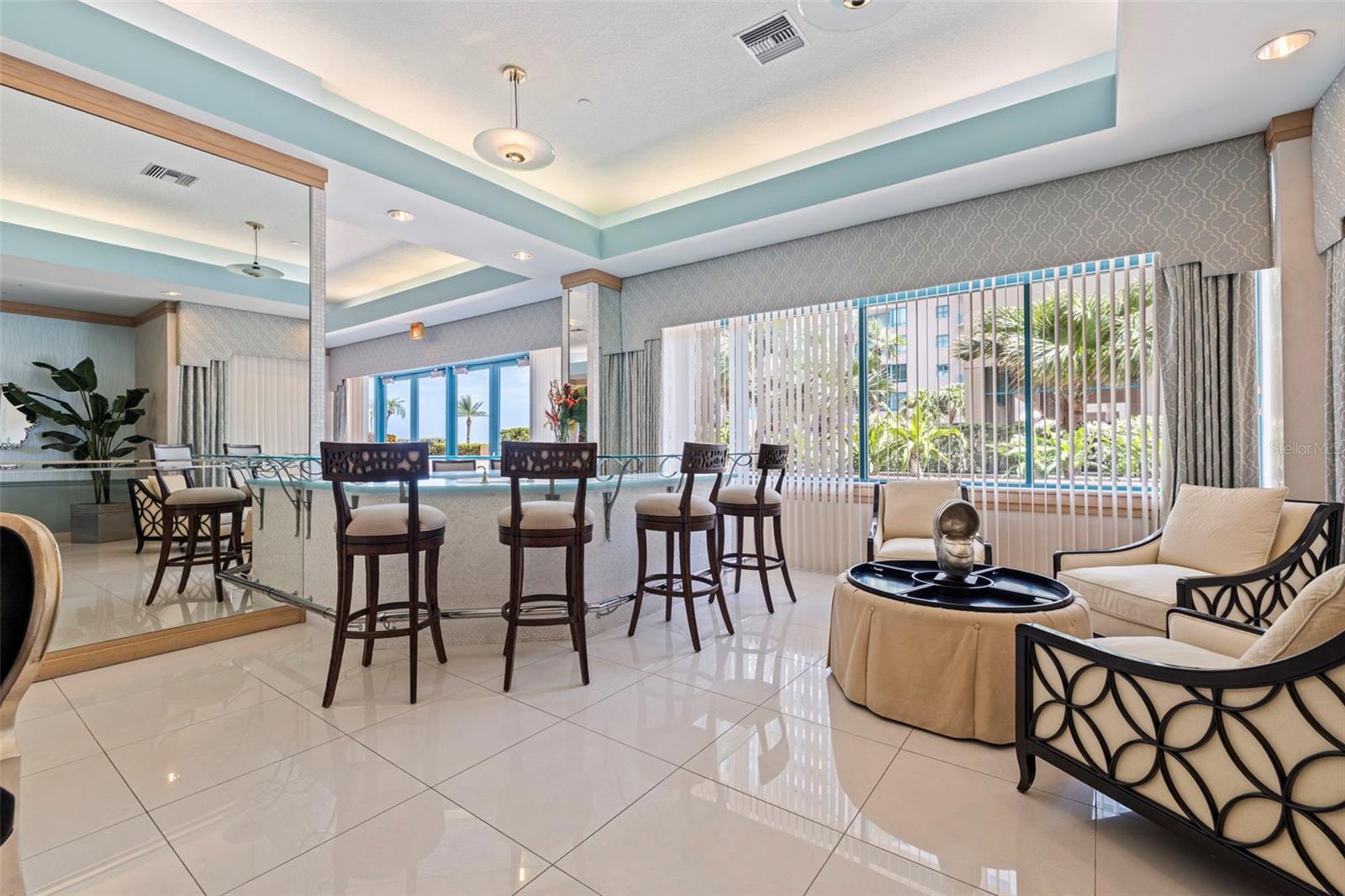 ULTIMAR TWO CONDO - Residential