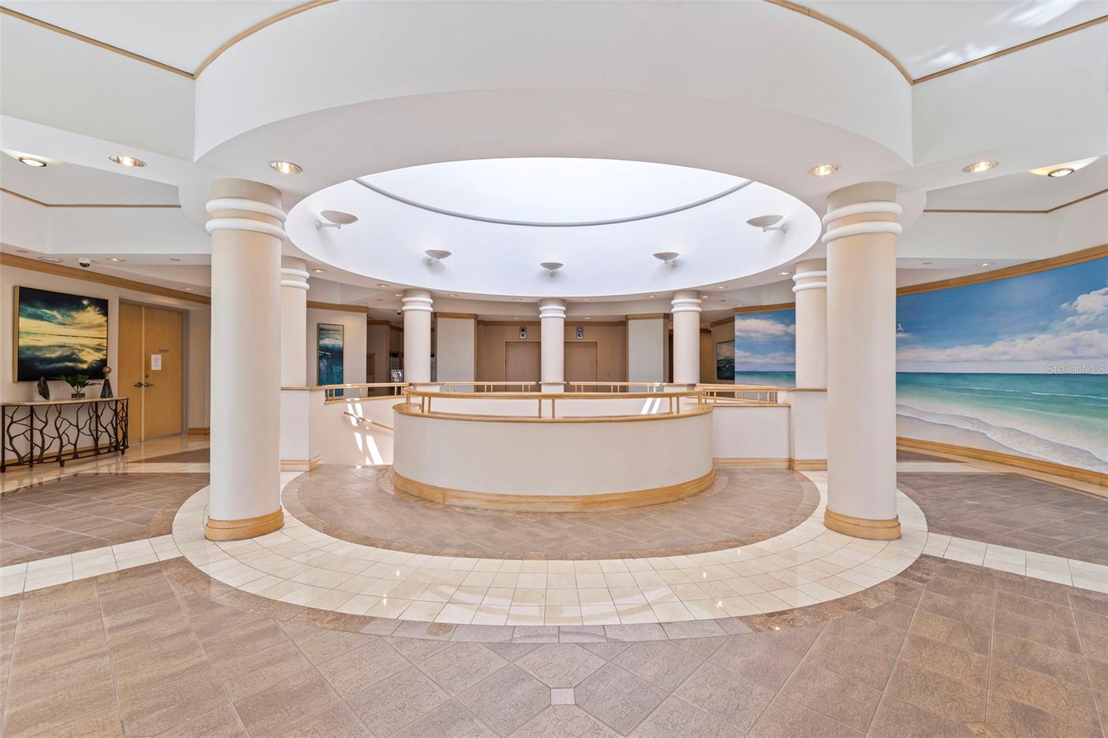 ULTIMAR TWO CONDO - Residential