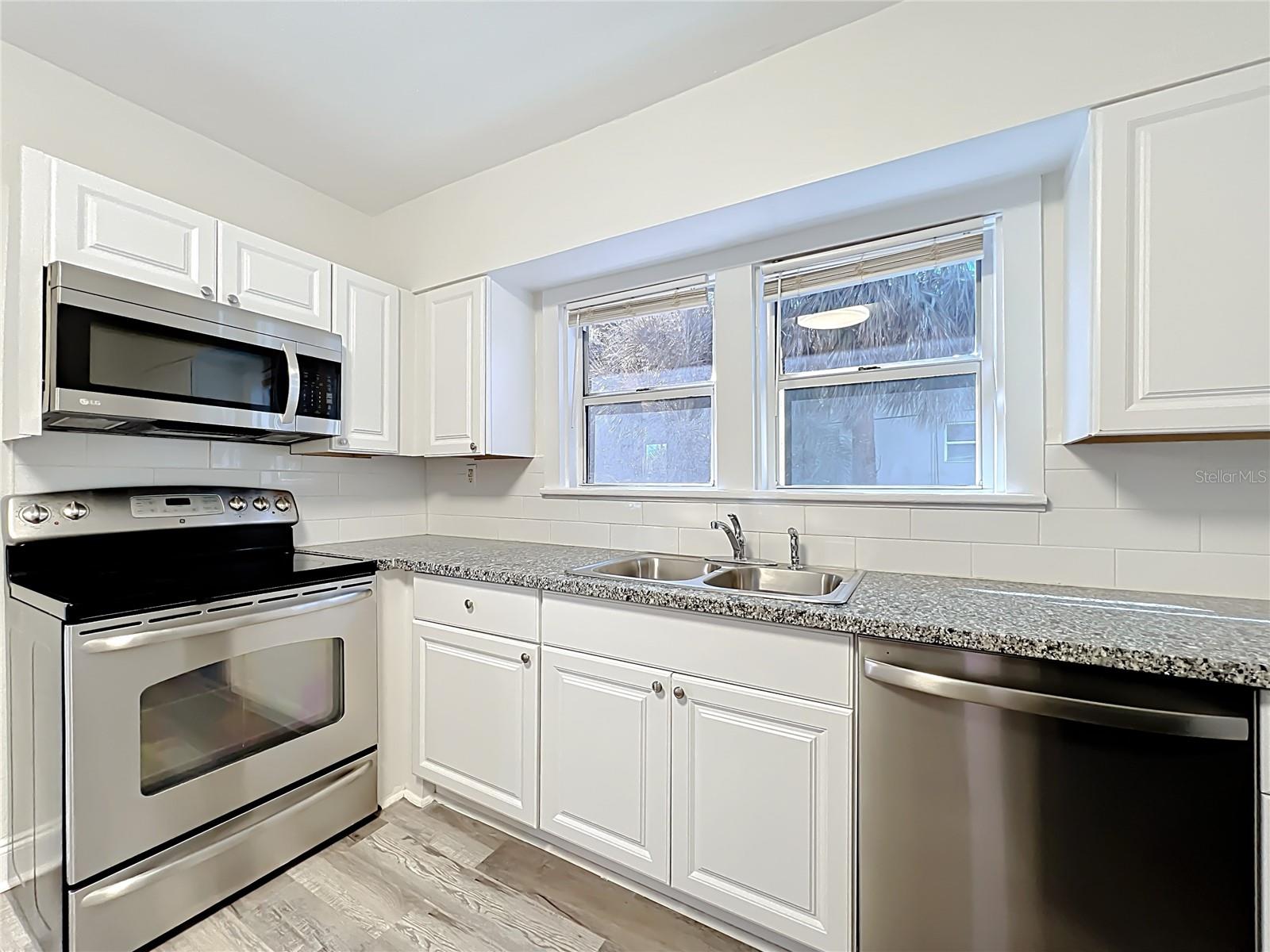 CROMWELL HEIGHTS - Residential