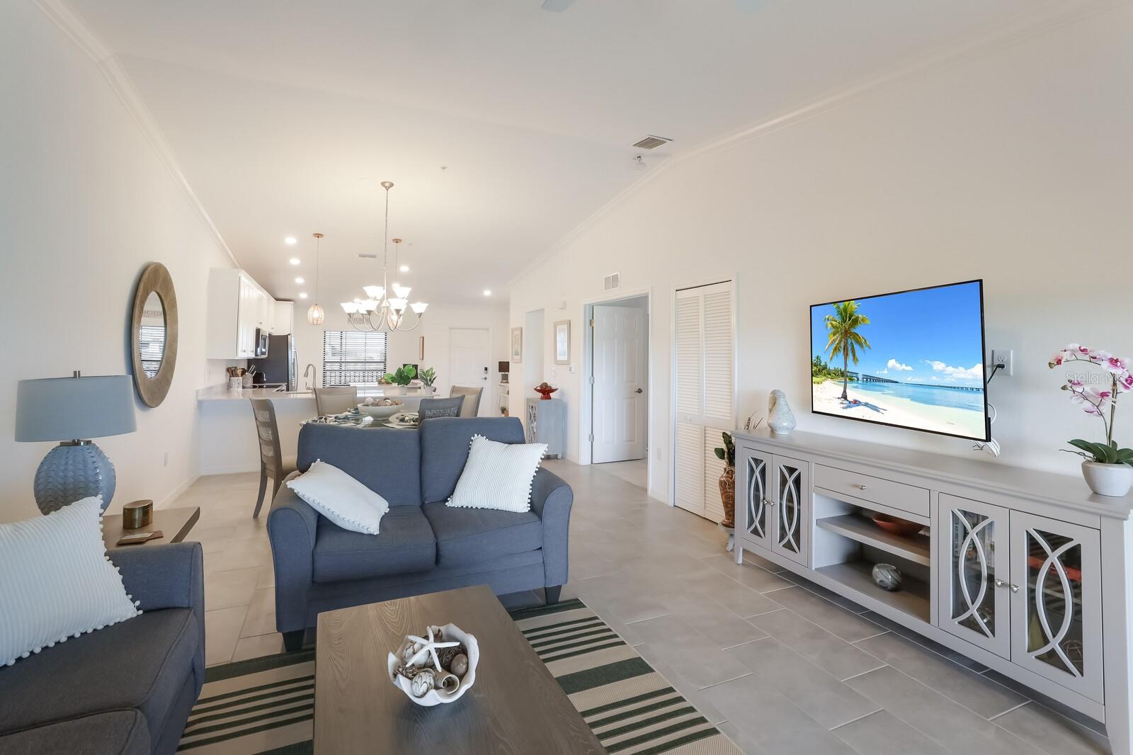 LAKEWOOD NATIONAL - Residential Lease