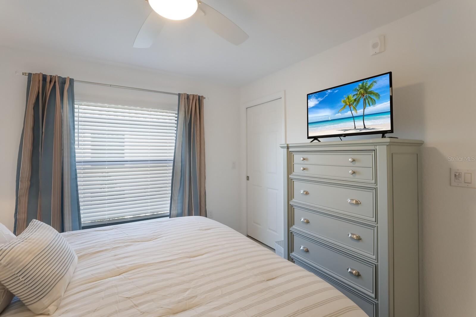 LAKEWOOD NATIONAL - Residential Lease