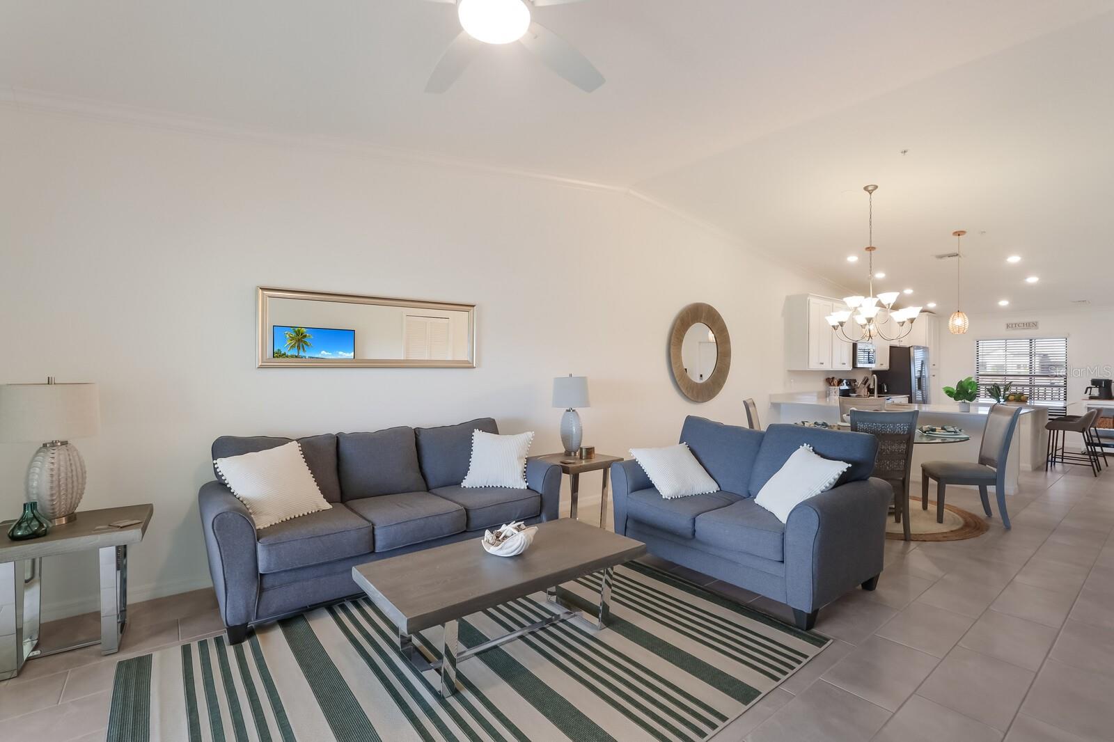 LAKEWOOD NATIONAL - Residential Lease