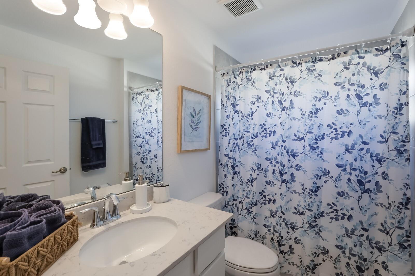 LAKEWOOD NATIONAL - Residential Lease