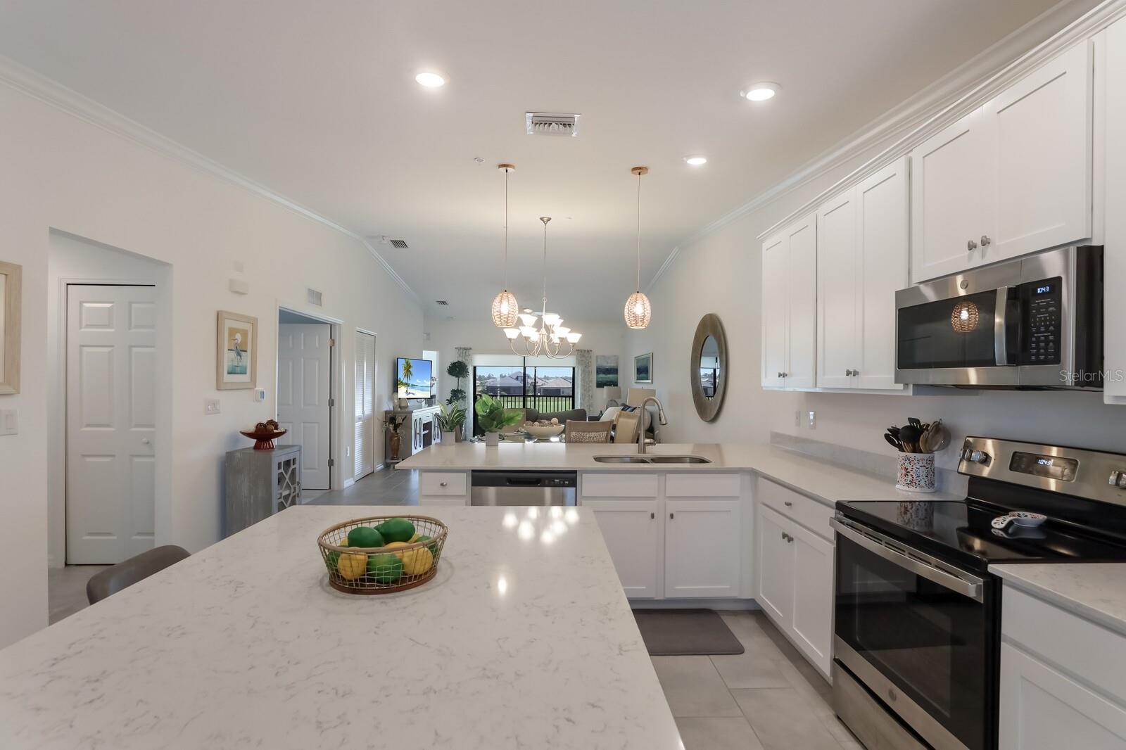LAKEWOOD NATIONAL - Residential Lease