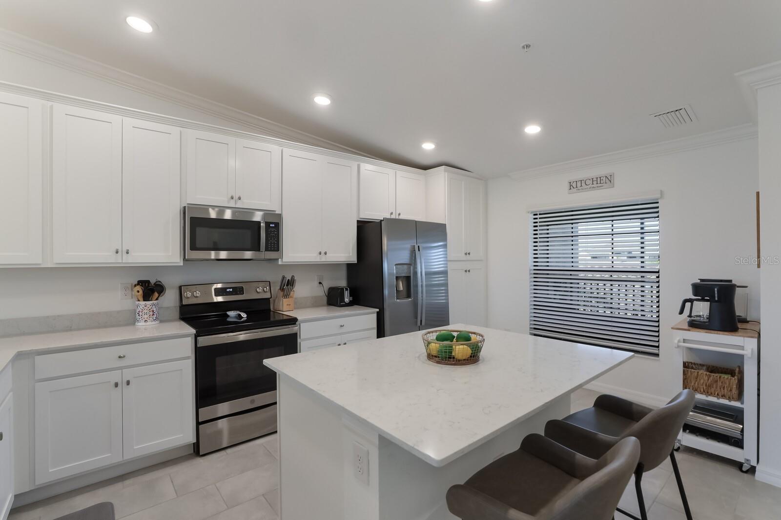 LAKEWOOD NATIONAL - Residential Lease