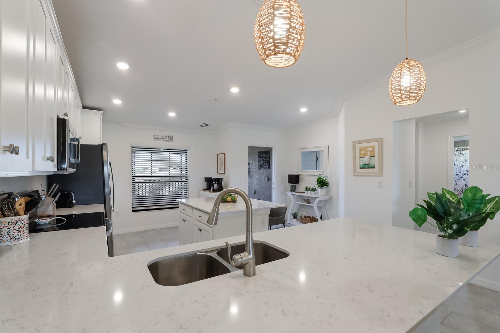 LAKEWOOD NATIONAL - Residential Lease