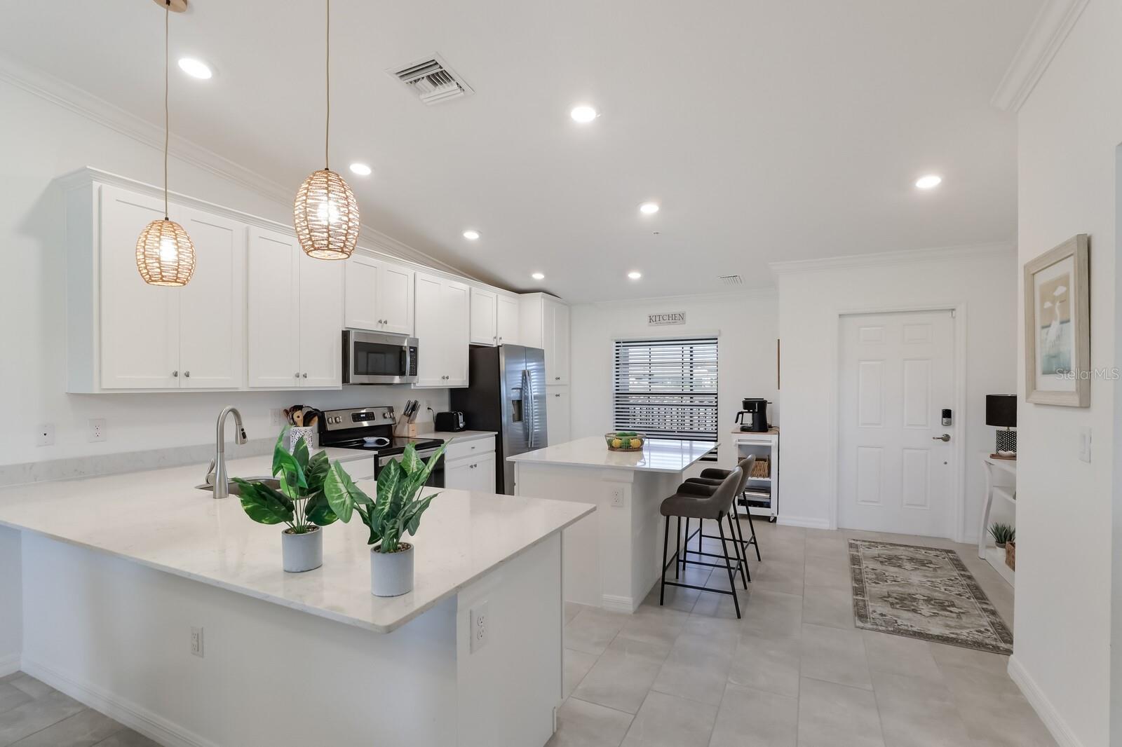 LAKEWOOD NATIONAL - Residential Lease