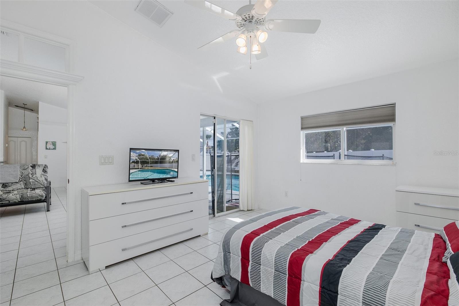 ELLINGTON ESTATES - Residential