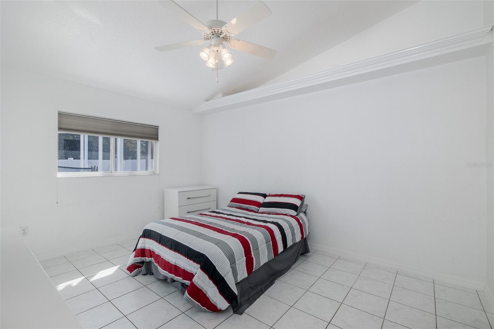 ELLINGTON ESTATES - Residential