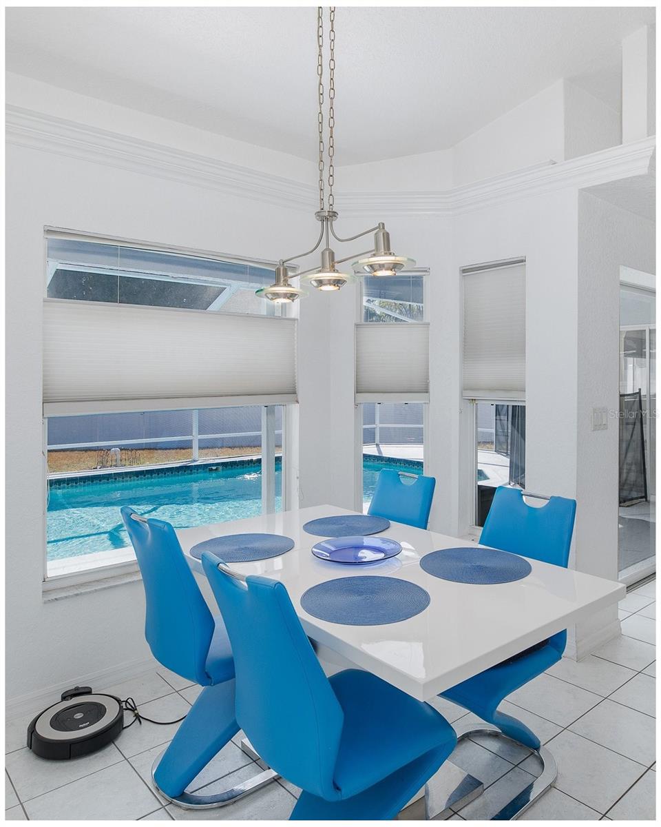 ELLINGTON ESTATES - Residential