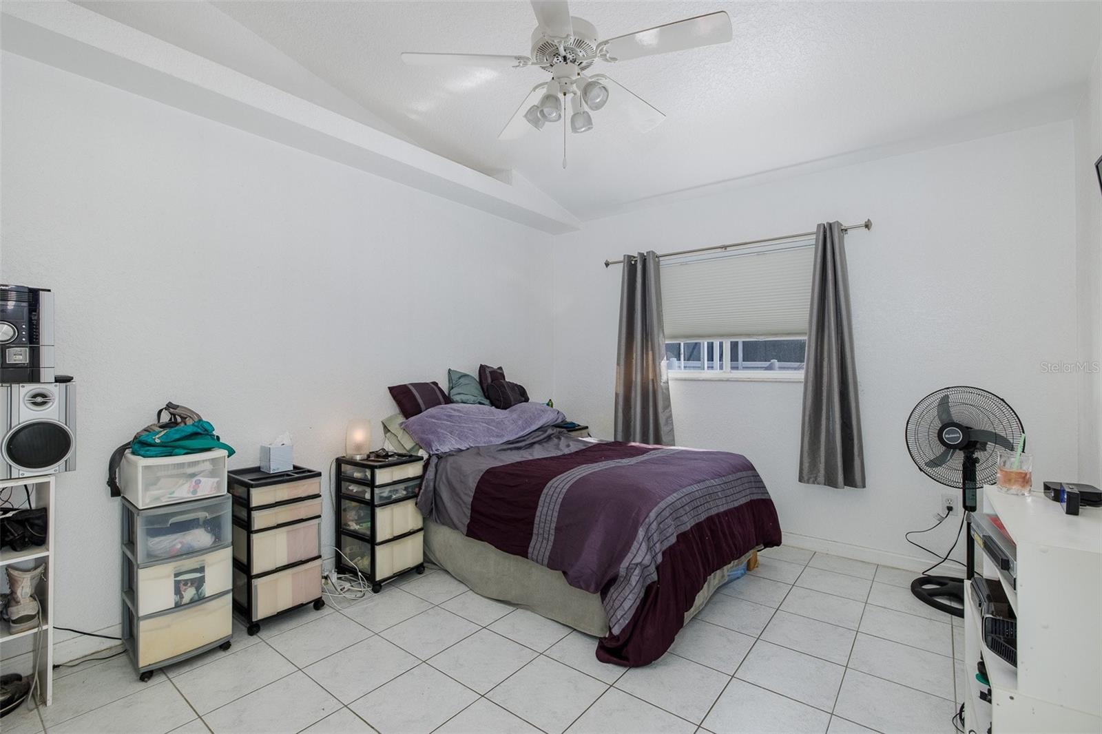 ELLINGTON ESTATES - Residential