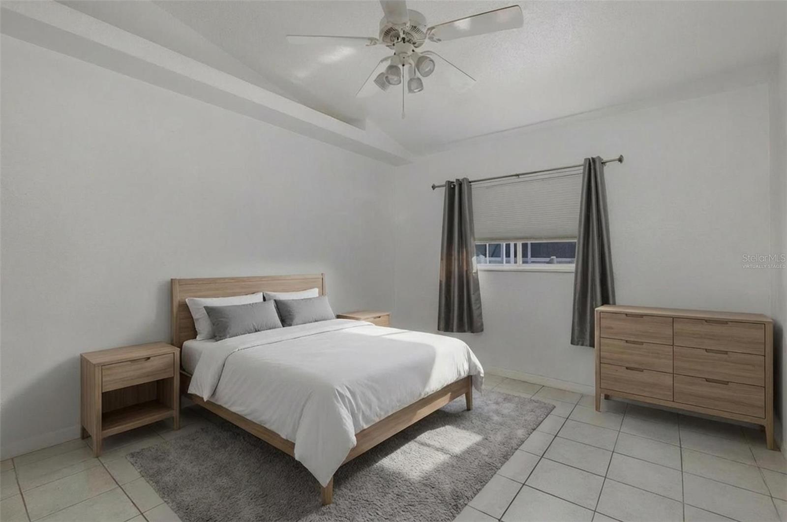 ELLINGTON ESTATES - Residential