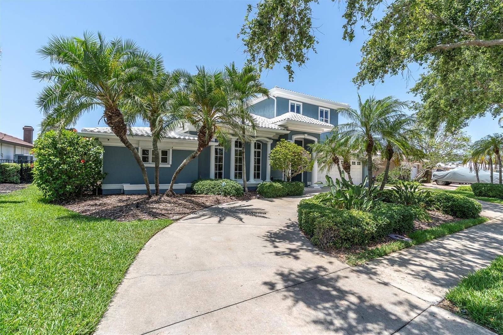 860 HARBOR ISLAND