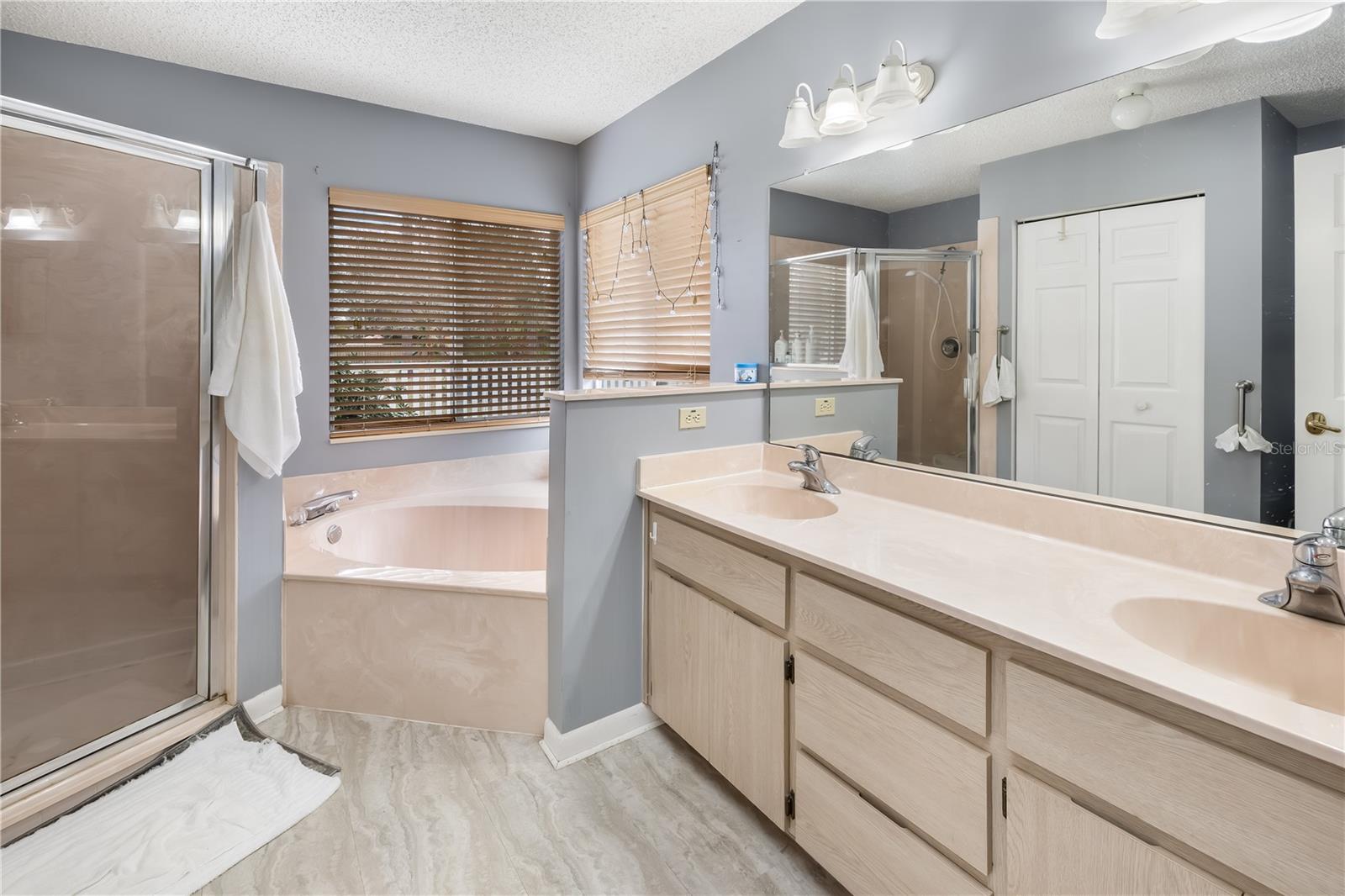 DEERWOOD REP BLK 20 PINE LAKES GOLF COURSE - Residential