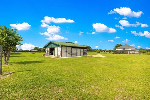 Tiny photo for 12345 NE 14th Avenue, Anthony, FL 32617 (MLS # G5099234)