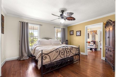 Tiny photo for 12345 NE 14th Avenue, Anthony, FL 32617 (MLS # G5099234)