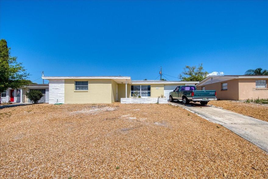 2 bed 2 bath with fenced backyard