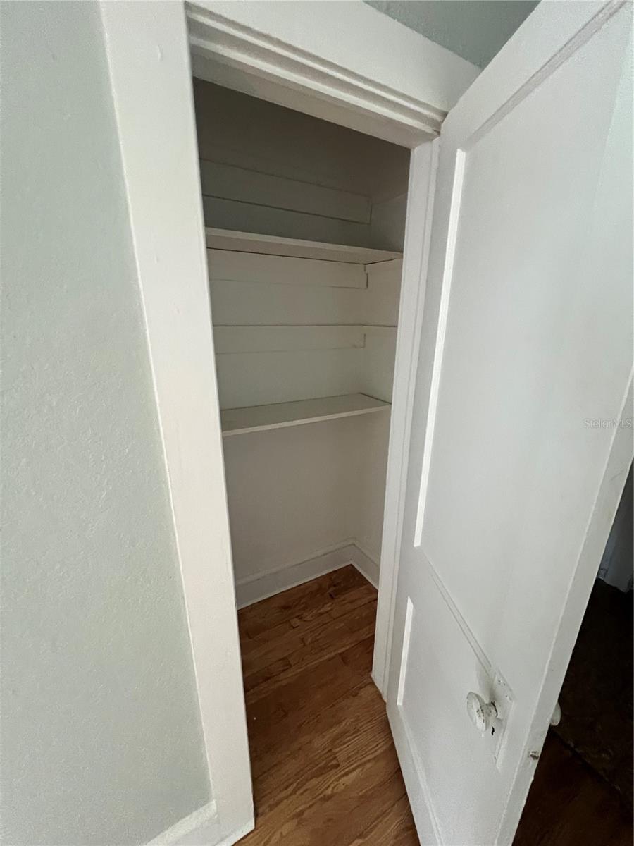 DAVIS DAYTONA BEACH - Residential Lease