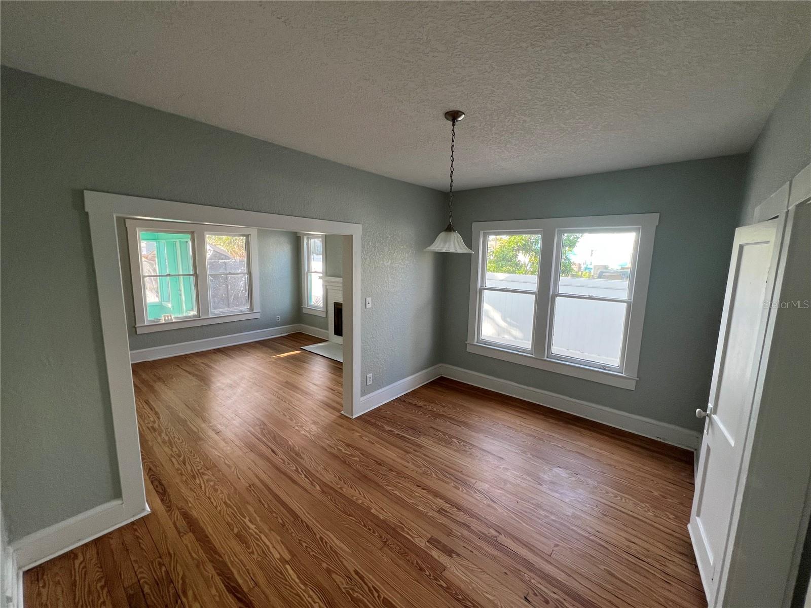 DAVIS DAYTONA BEACH - Residential Lease