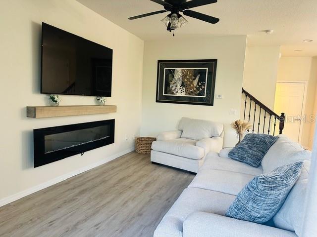 MAPLE GLEN/7 OAKS - Residential