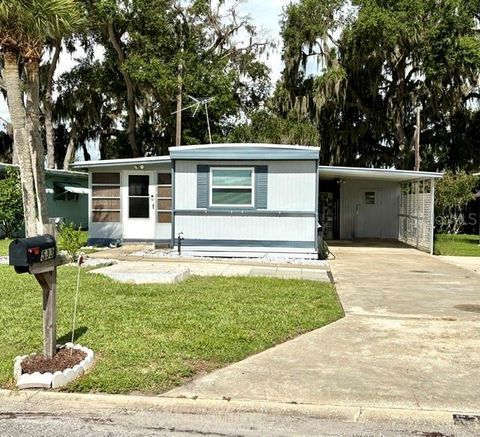 Photo of 533 Old Colony Road, Leesburg, FL 34748 (MLS # O6324634)