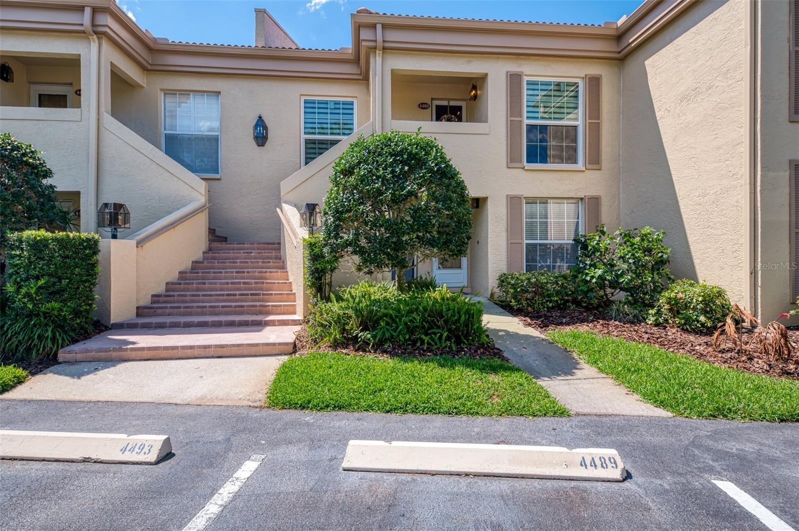 4489 LONGMEADOW 74