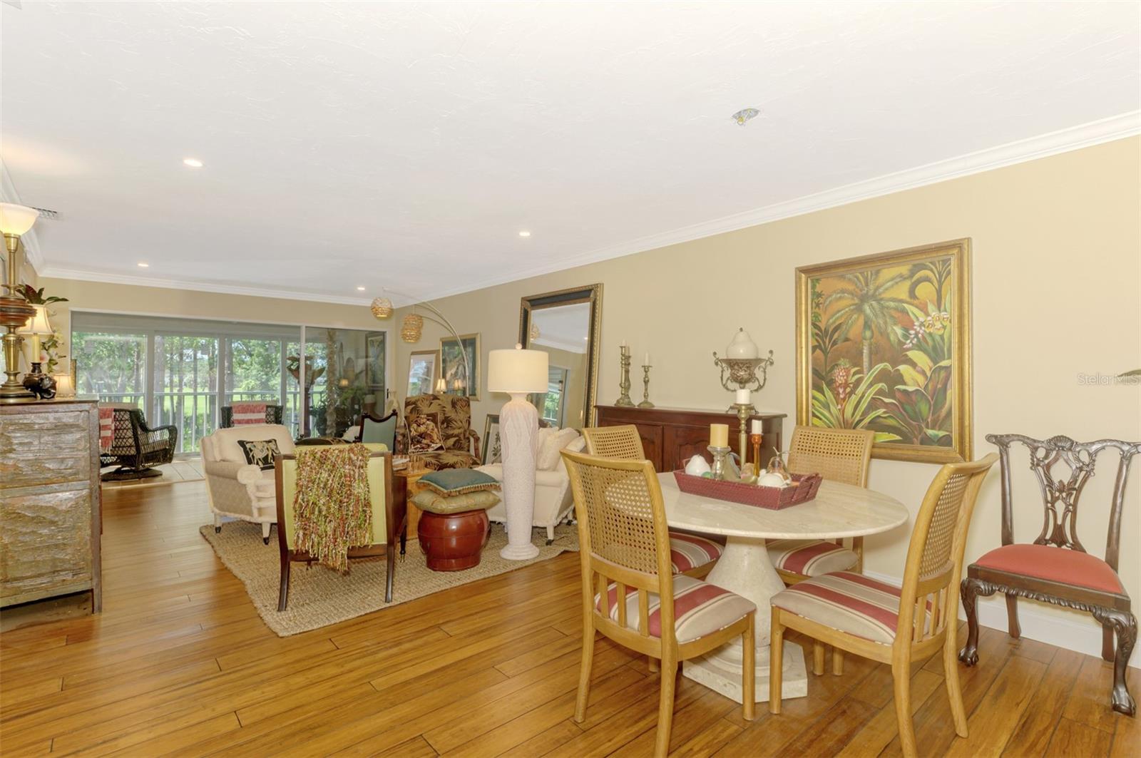 WOODLAND GROVE - Residential