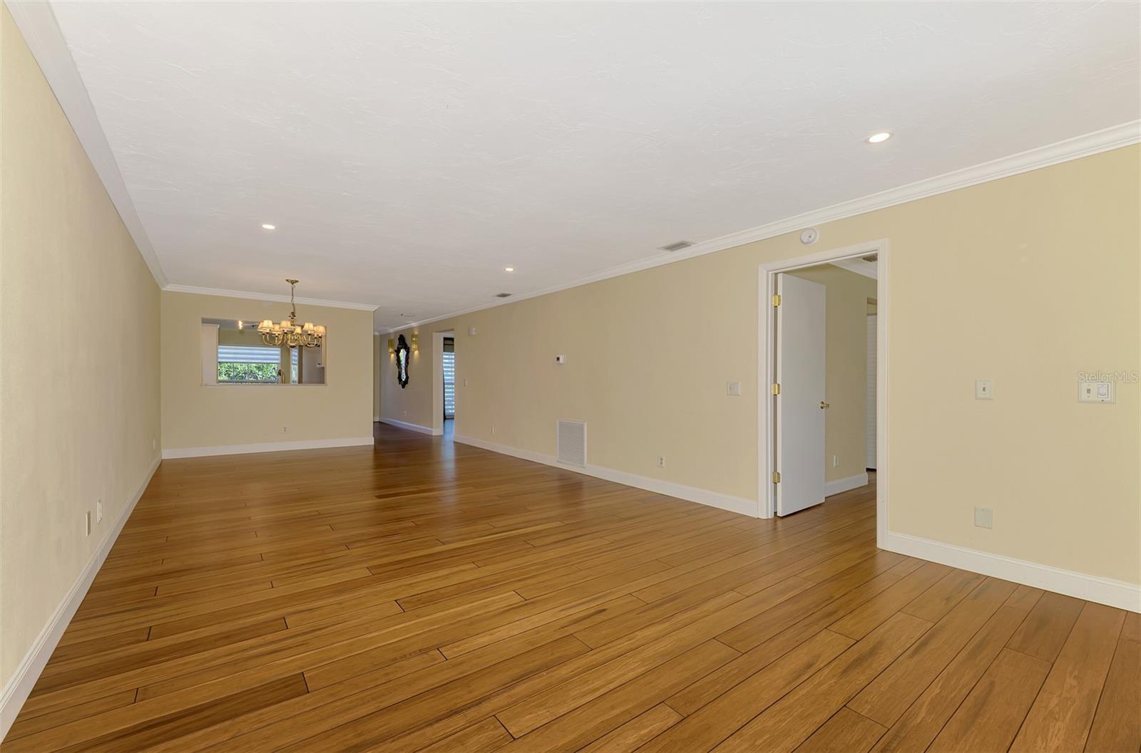 WOODLAND GROVE - Residential