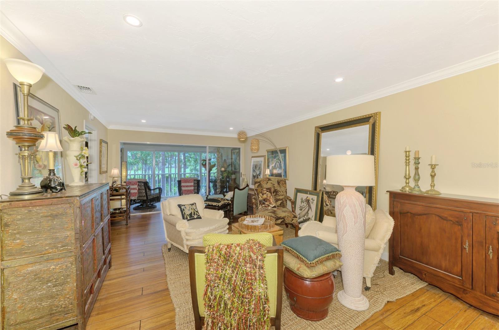 WOODLAND GROVE - Residential