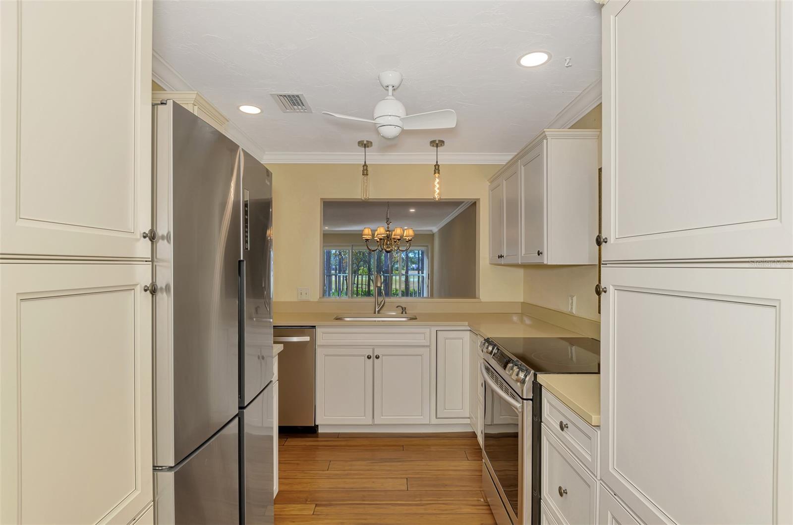 WOODLAND GROVE - Residential