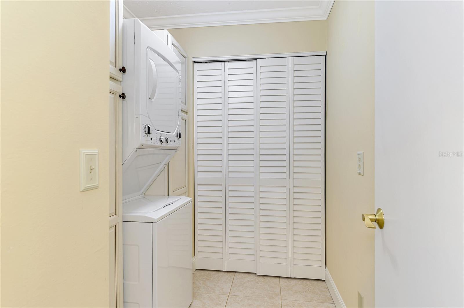 WOODLAND GROVE - Residential