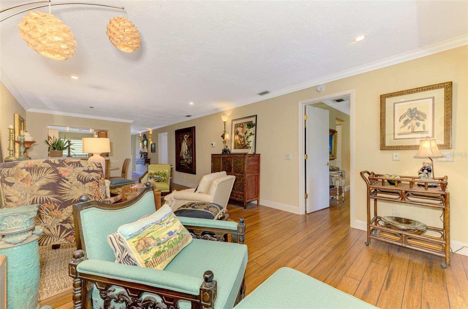 WOODLAND GROVE - Residential