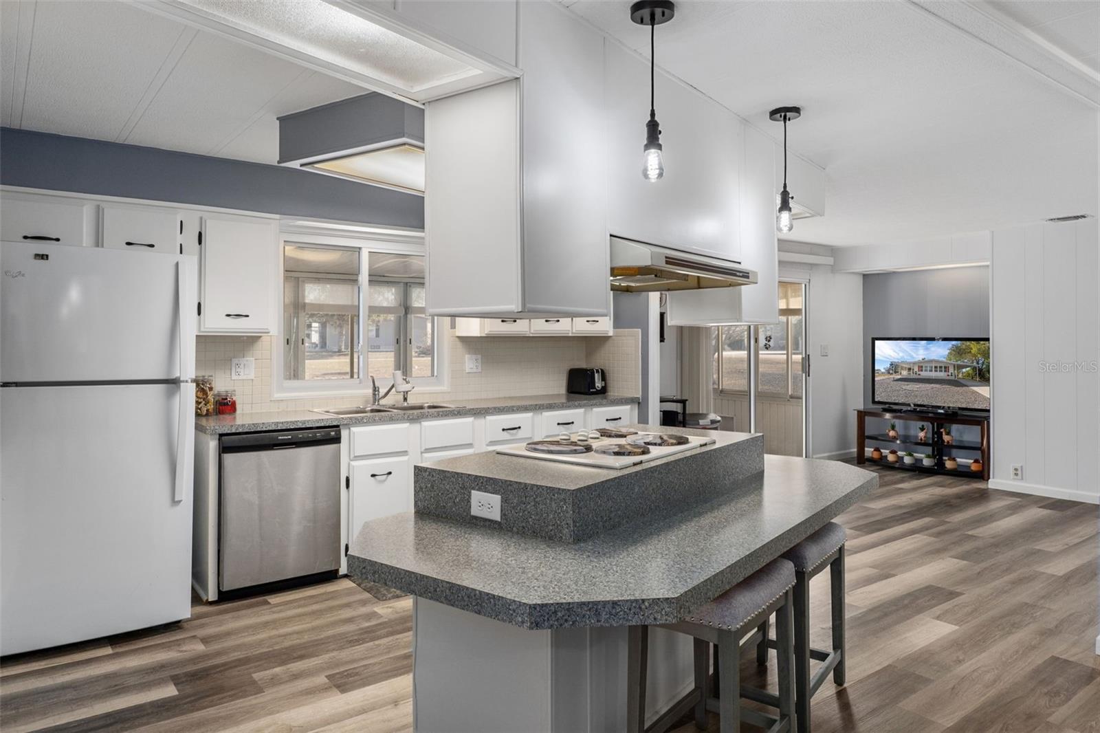 BROOKRIDGE COMM - Residential